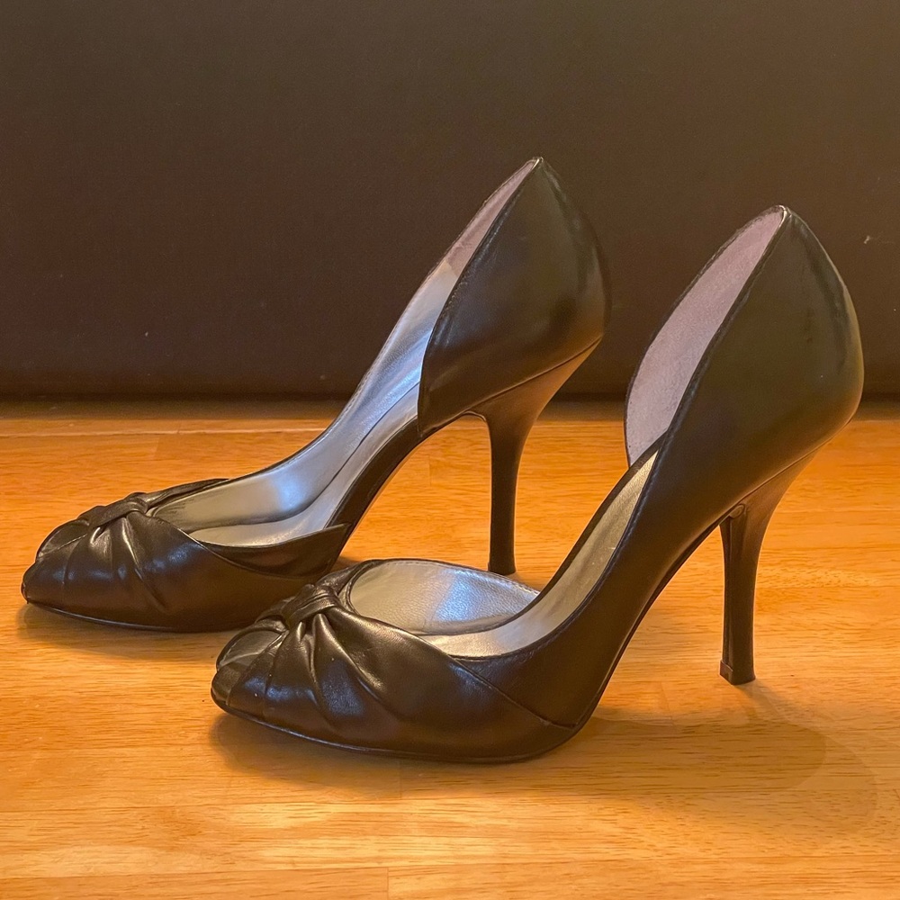 NEW Guess by Marciano peep toe heels. Black leather never worn. Size 6